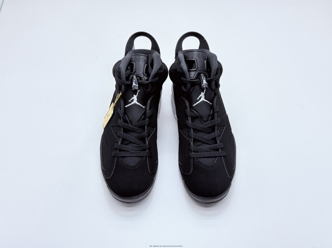 Air Jordan 6 Retro 'Toro Bravo Black / Silver' view