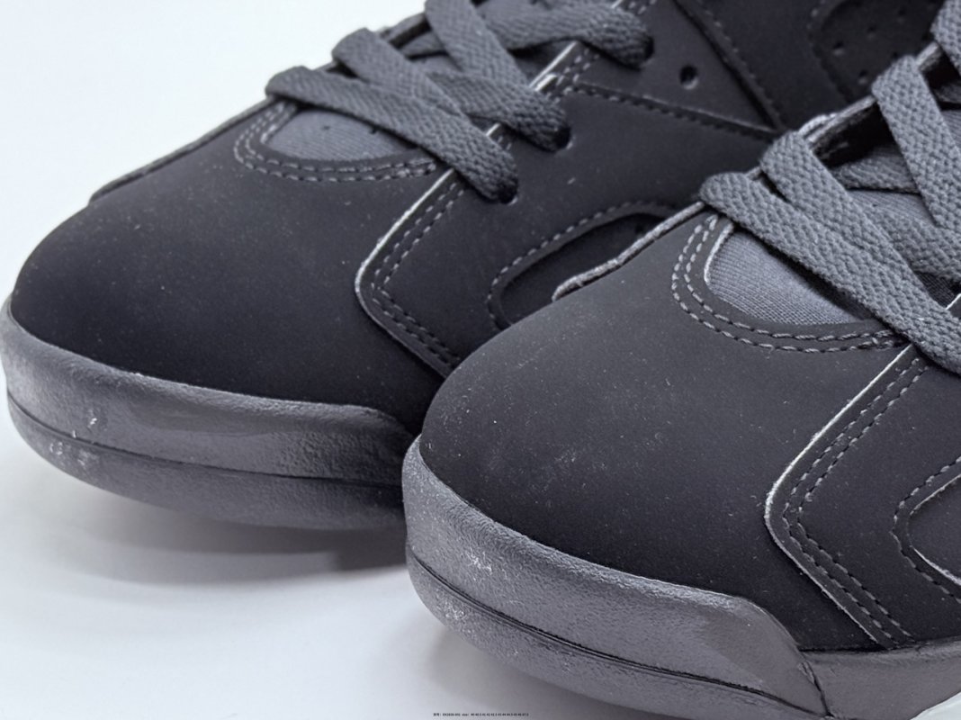Air Jordan 6 Retro 'Toro Bravo Black / Silver' view