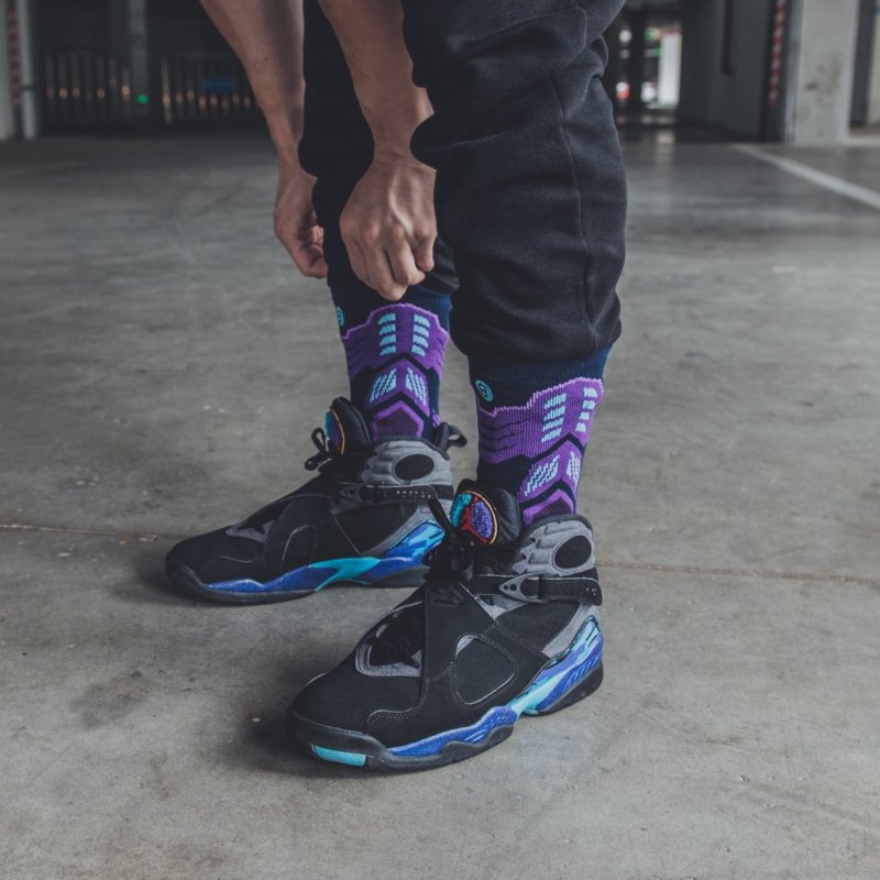 Air Jordan 8 Retro 'Aqua' view