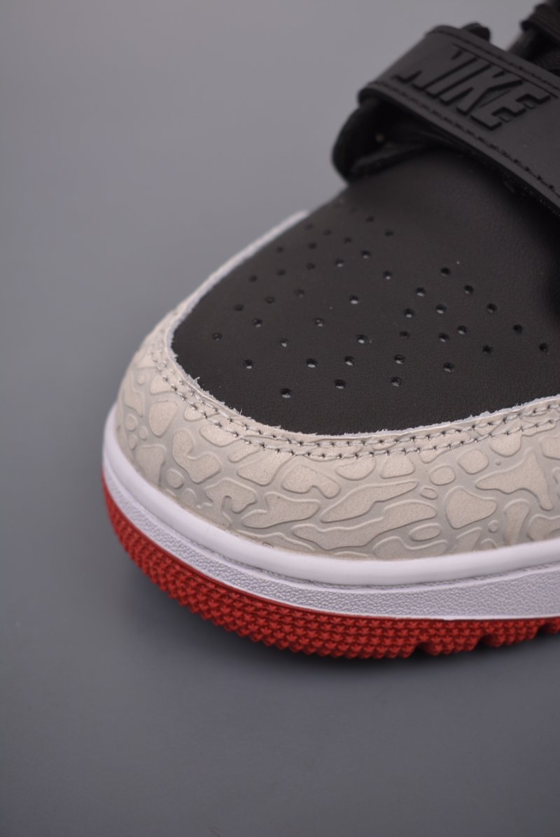 Air Jordan Legacy 312 Trainer view