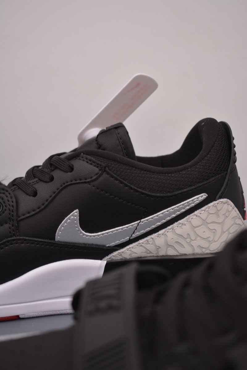 Air Jordan Legacy 312 Trainer view