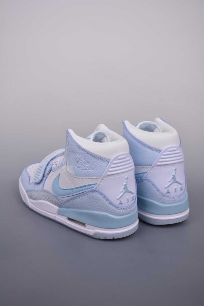 Air Jordan Legacy 312 Trainer view
