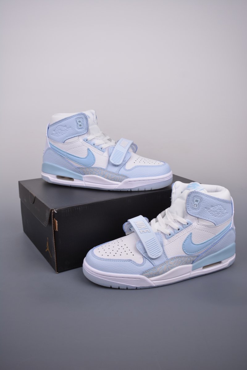 Air Jordan Legacy 312 Trainer view