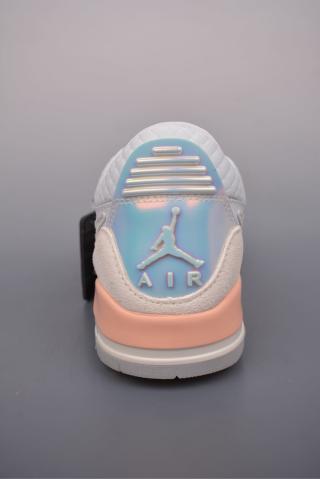 Air Jordan Legacy 312 view 4