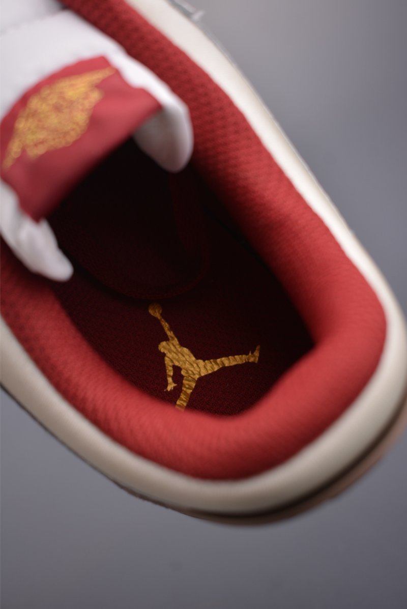 Air Jordan Legacy 312 view