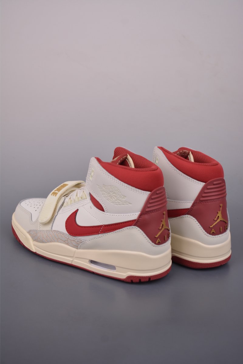 Air Jordan Legacy 312 view