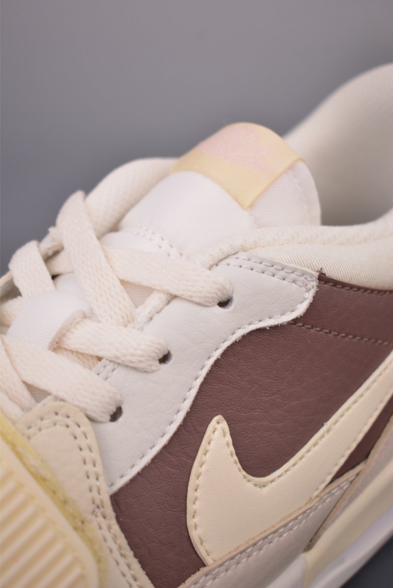 Air Jordan Legacy 312 view