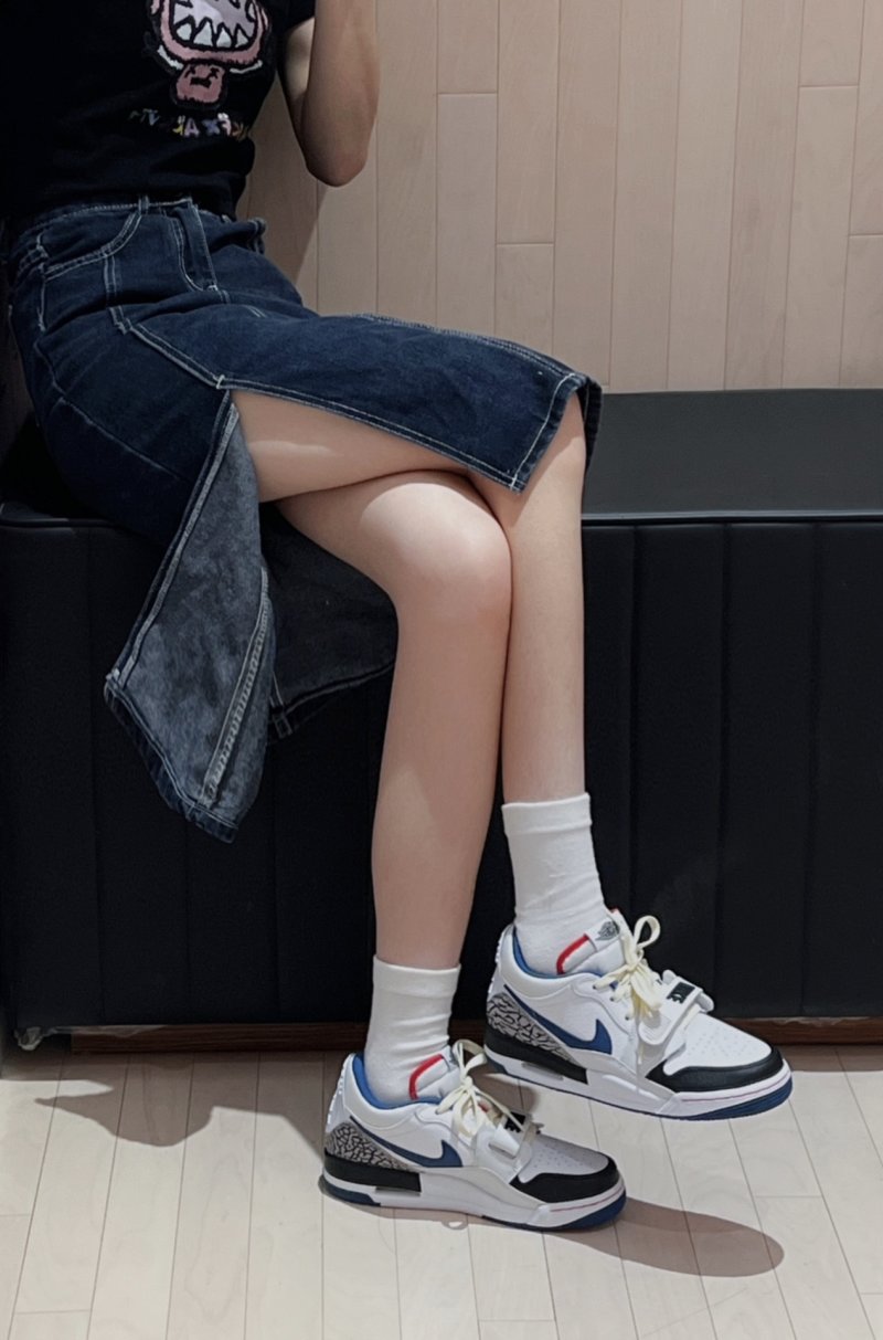 Air Jordan Legacy 312 Low view