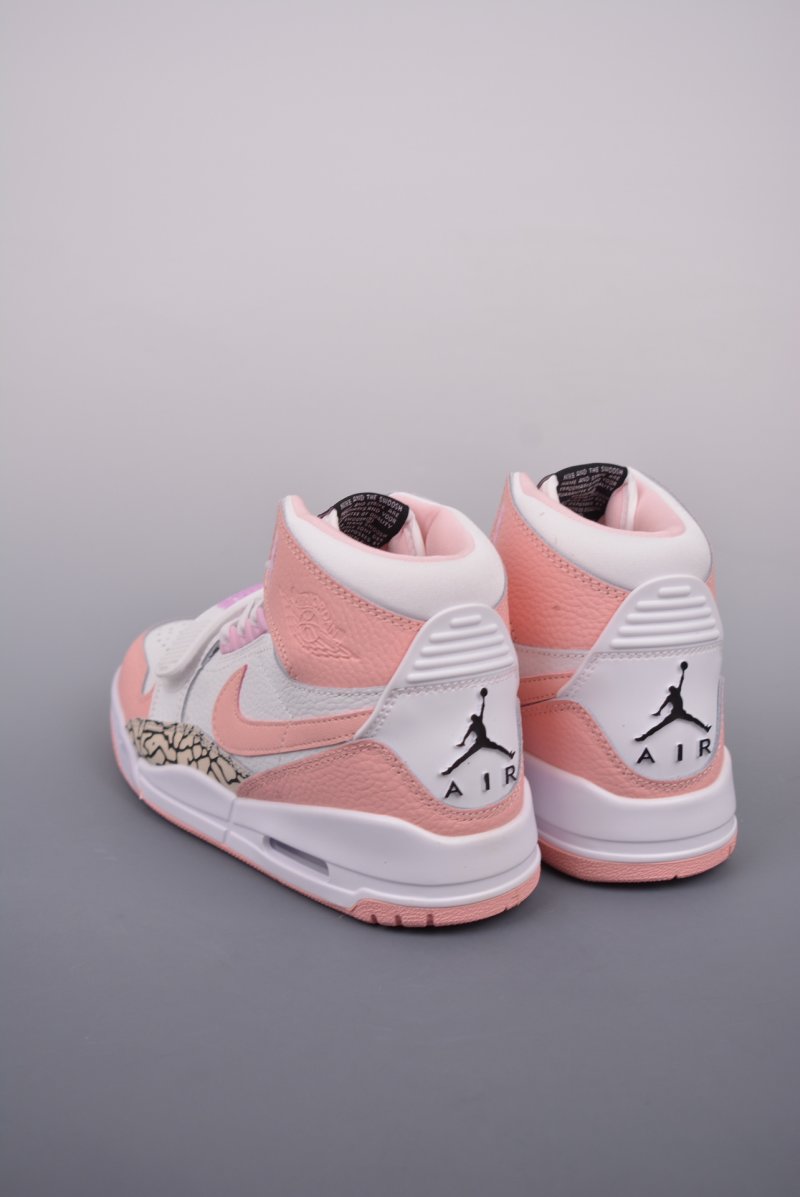 Air Jordan Legacy 312 Trainer view