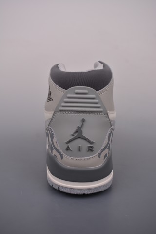 Air Jordan Legacy 312 view 4