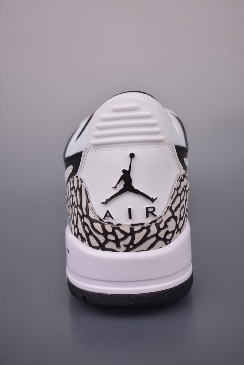 Air Jordan Legacy 312 'Panda' view