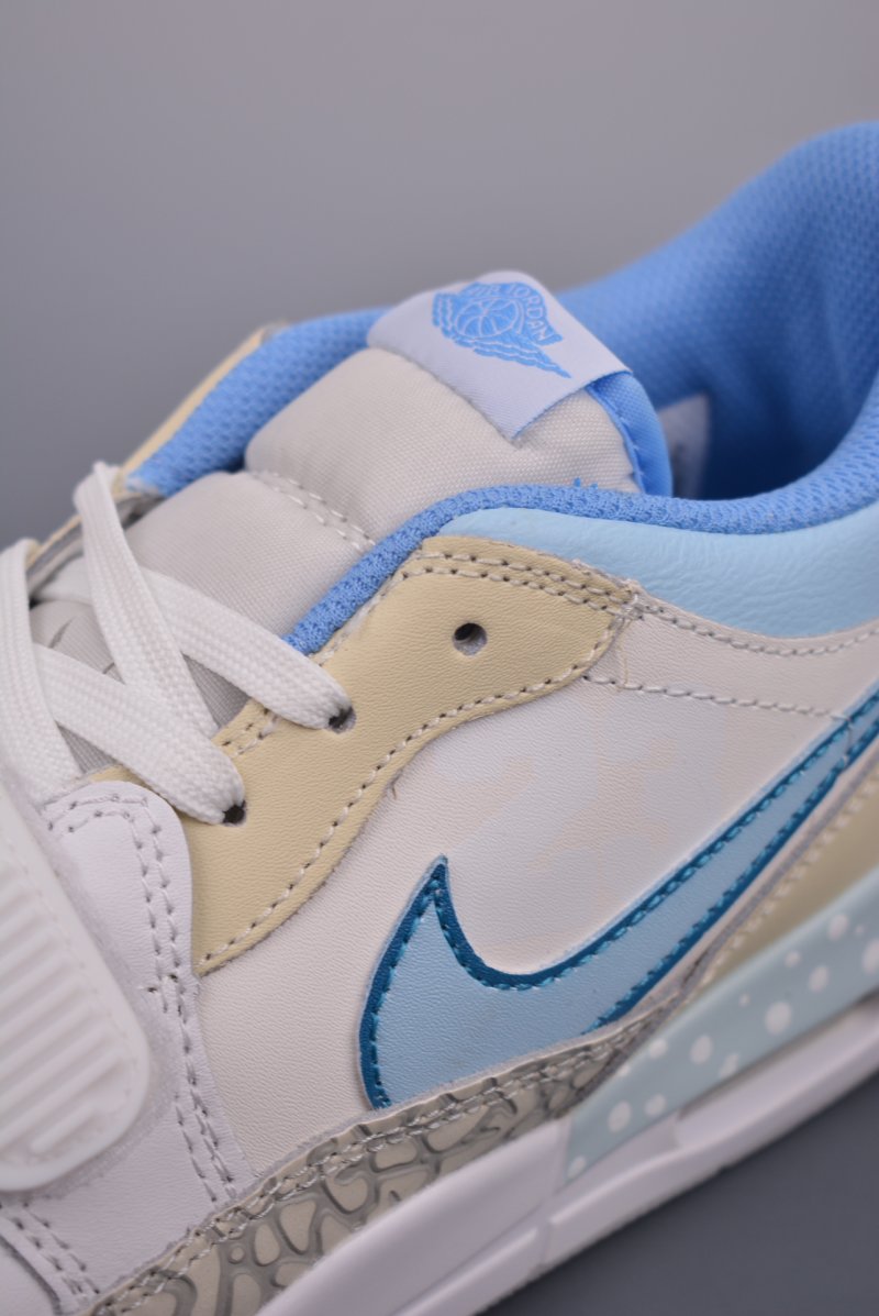 Air Jordan Legacy 312 view