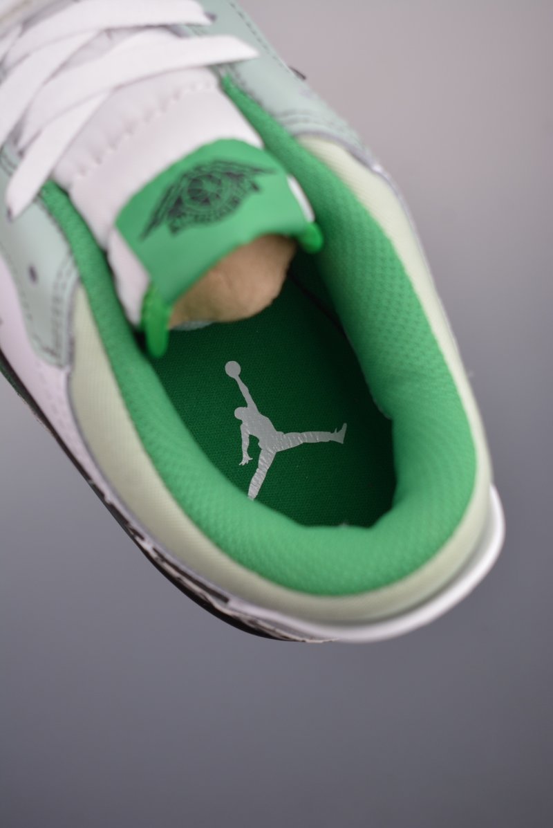 Air Jordan Legacy 312 view