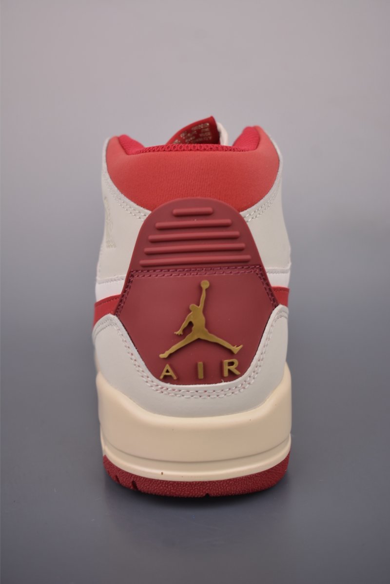 Air Jordan Legacy 312 view