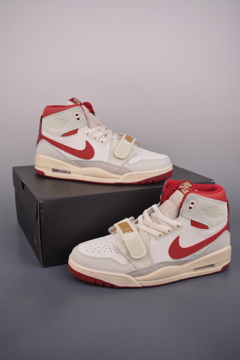 Air Jordan Legacy 312 view