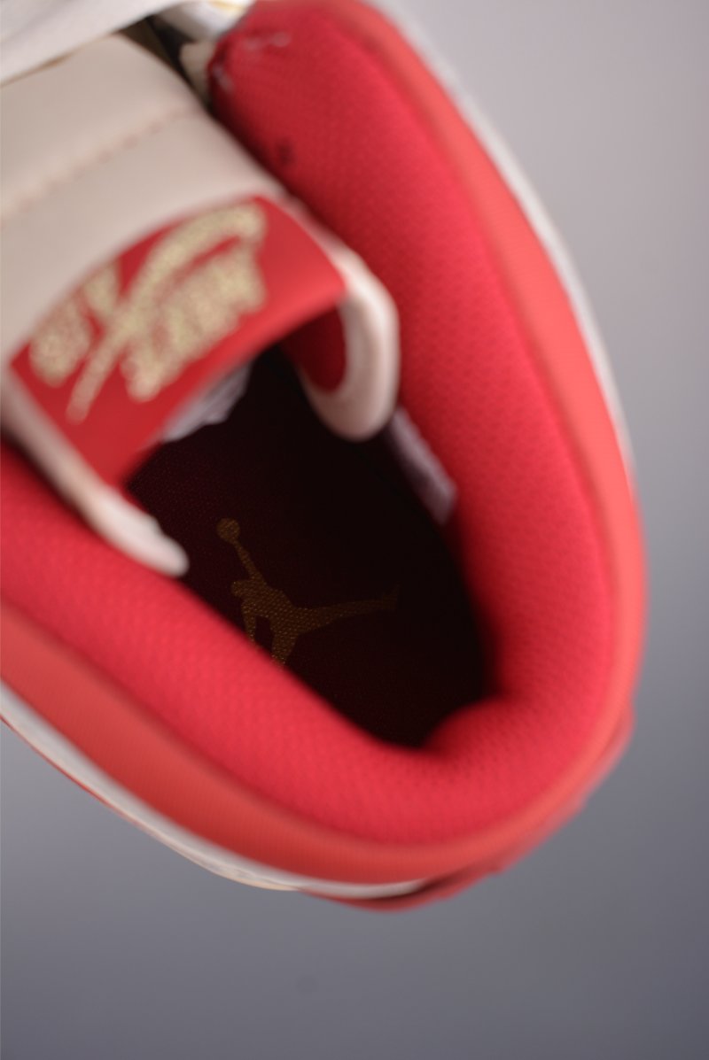 Air Jordan Legacy 312 view