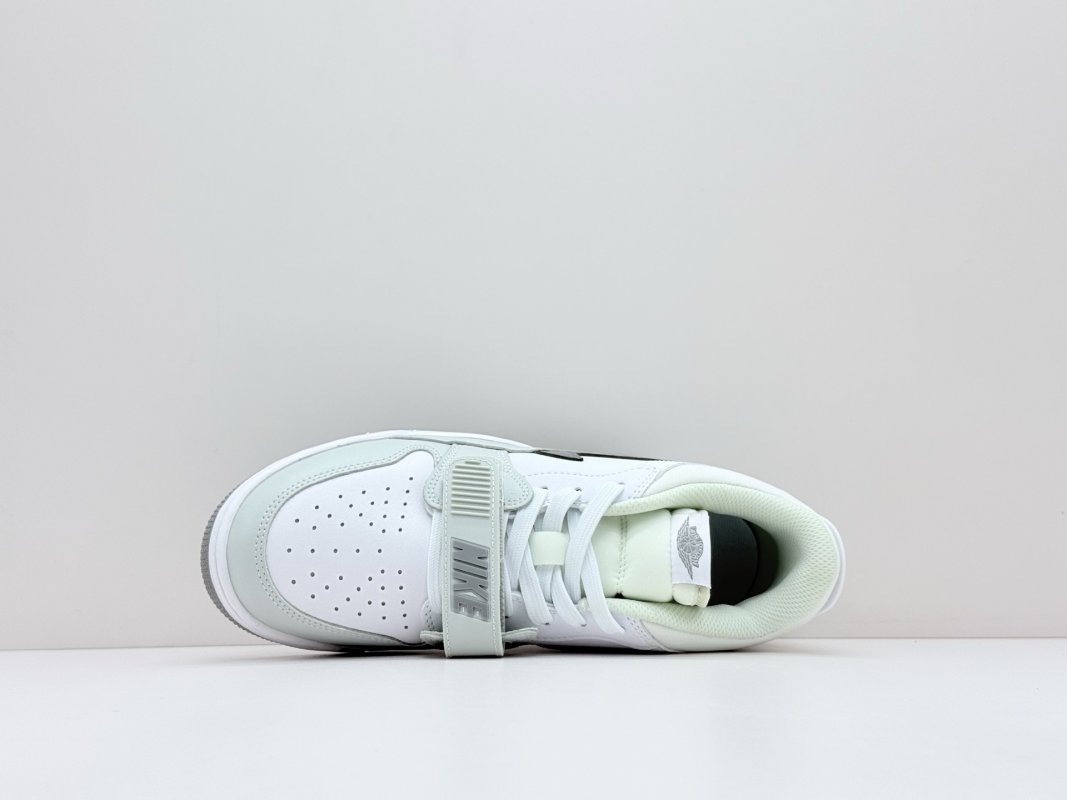 Air Jordan Legacy 312 Low 'White / Silver' view
