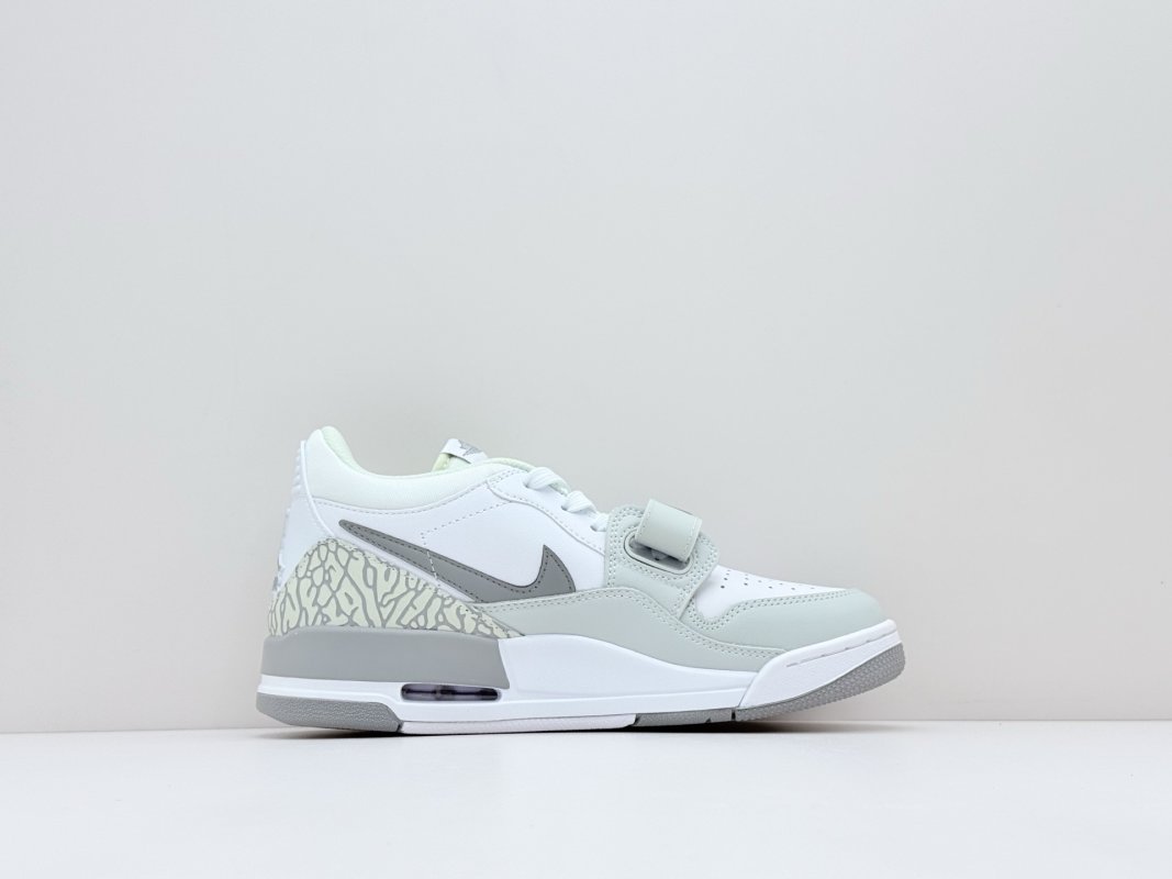 Air Jordan Legacy 312 Low 'White / Silver' view