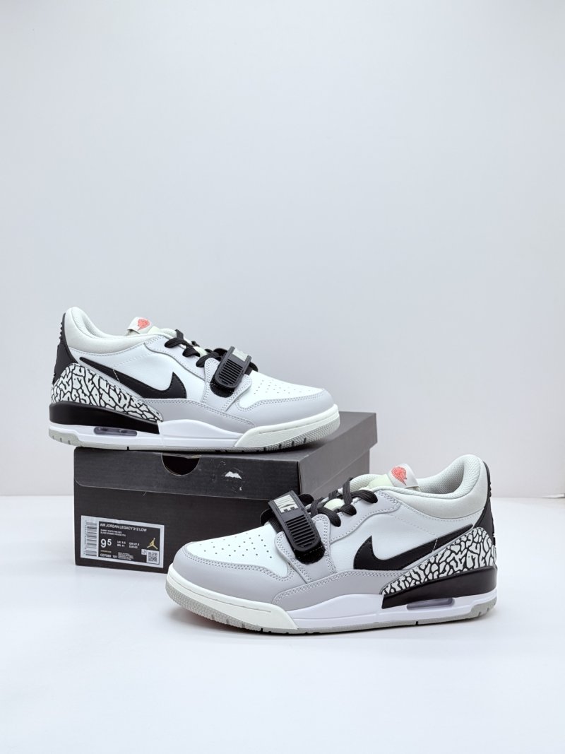 Air Jordan Legacy 312 Low 'Panda White / Grey'