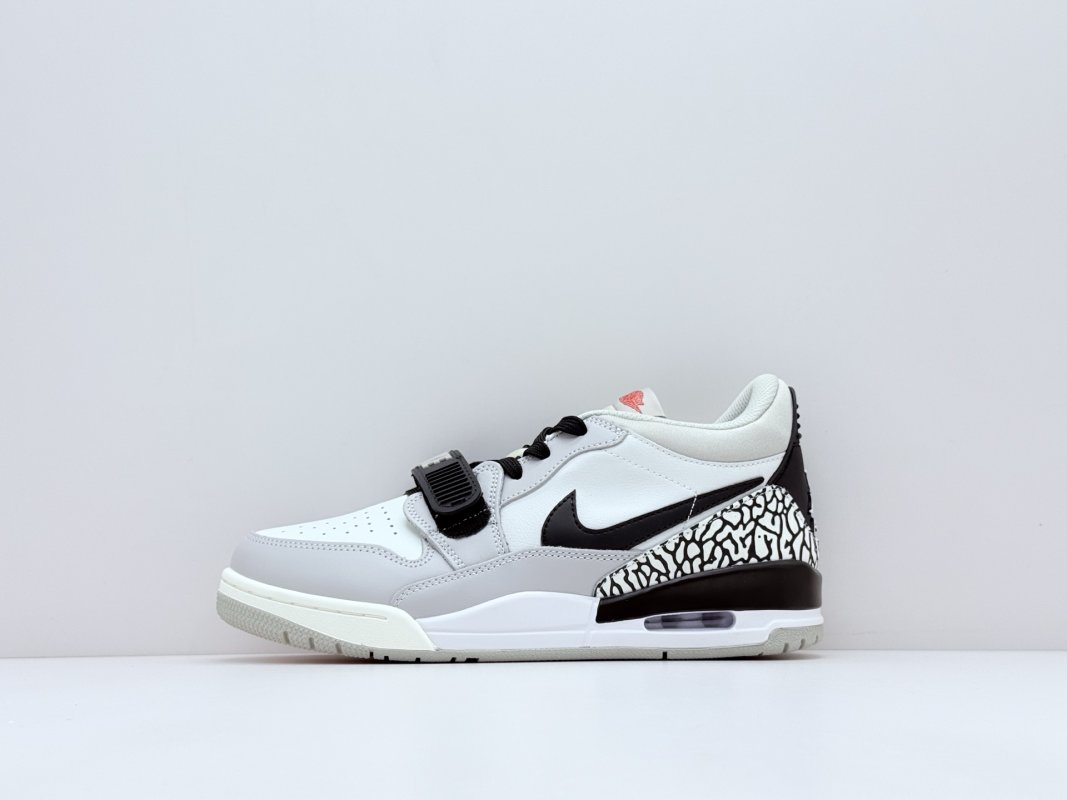 Air Jordan Legacy 312 Low 'Panda White / Grey' view
