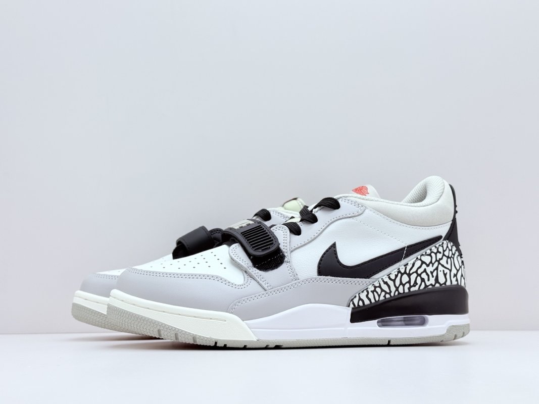 Air Jordan Legacy 312 Low 'Panda White / Grey' view