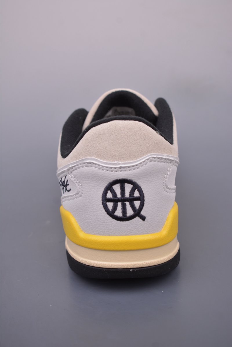 Air Jordan Flight Court view