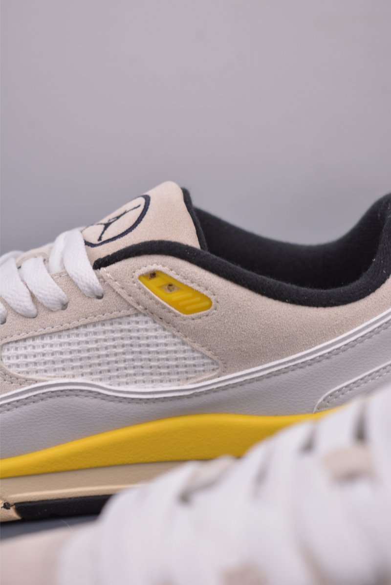 Air Jordan Flight Court view