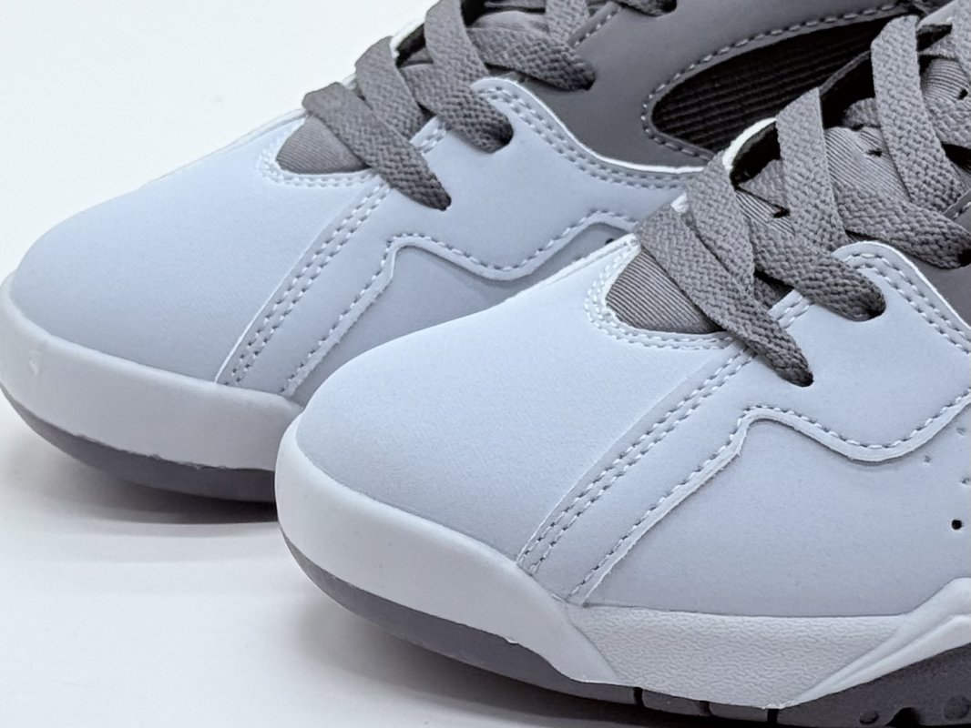 Jordan MVP 92 RM 'Smoke Grey' view