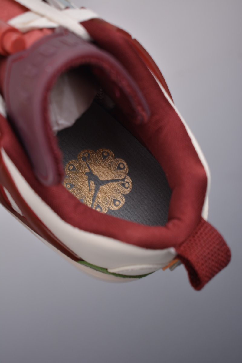 Jordan Spizike Low view