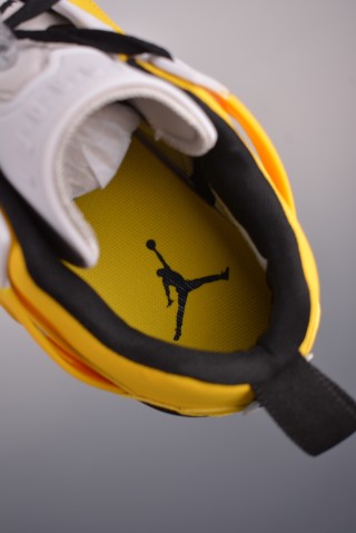 Jordan Spizike Low view 9