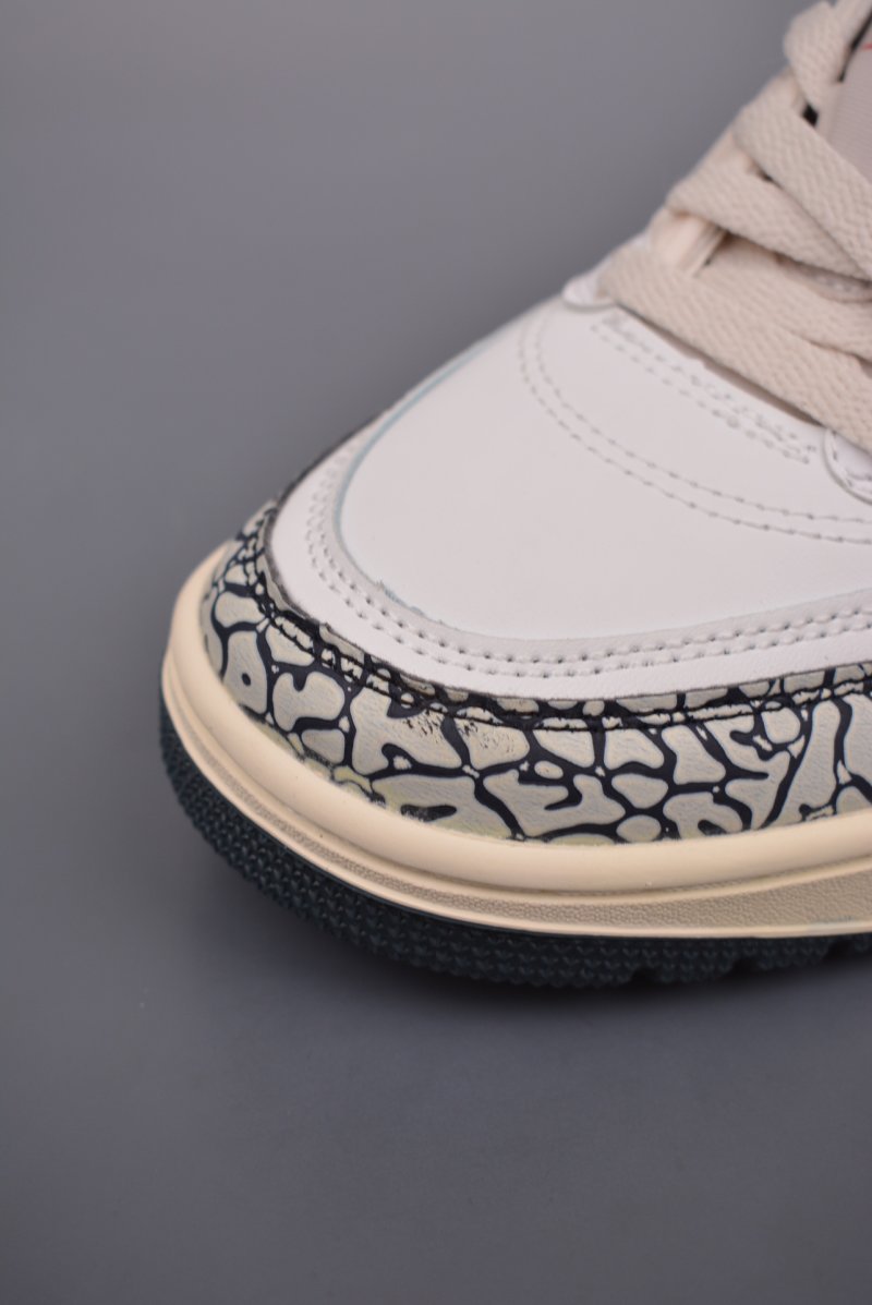 Jordan Spizike Low view