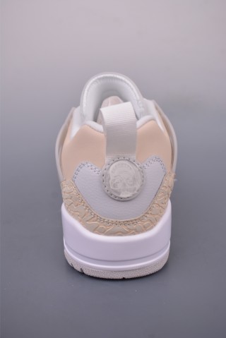 Jordan Spizike Low view 4