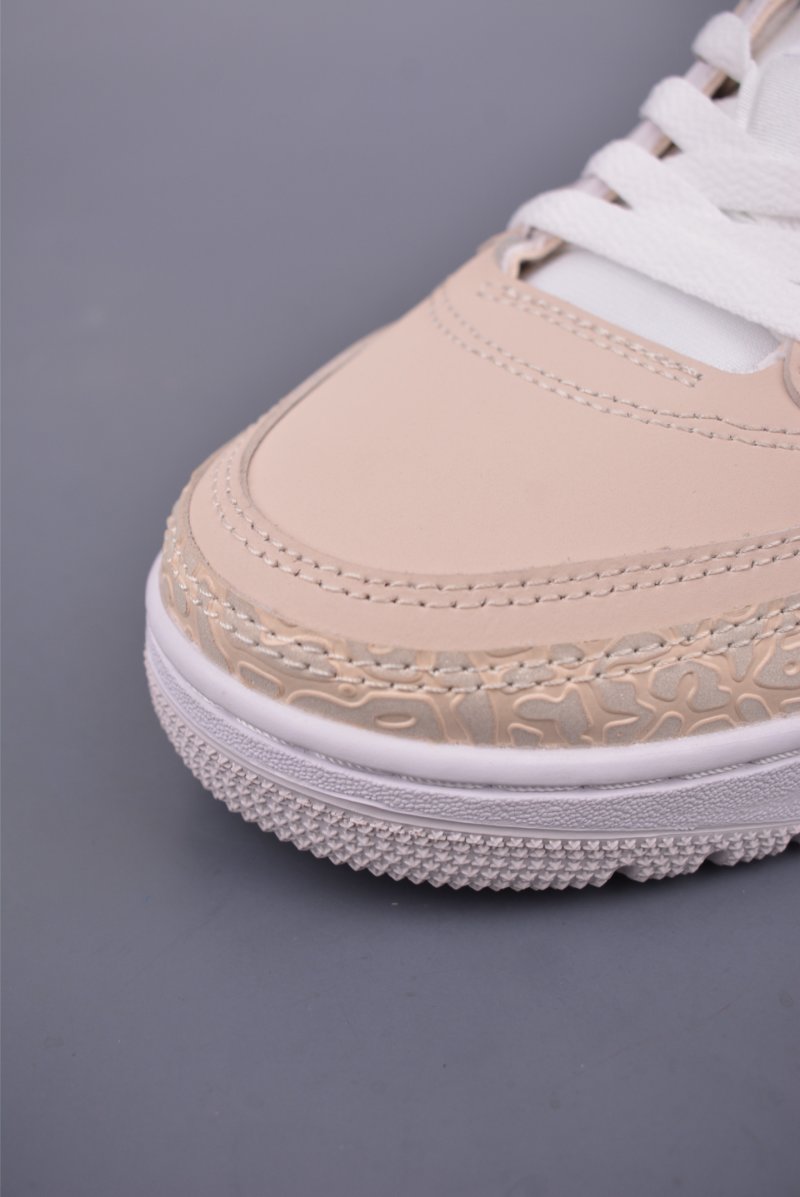 Jordan Spizike Low view