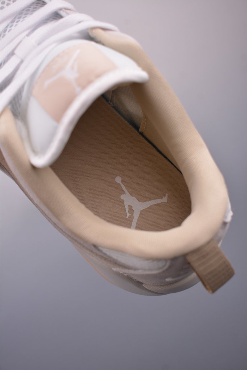 Nike Air Jordan CMFT Era view