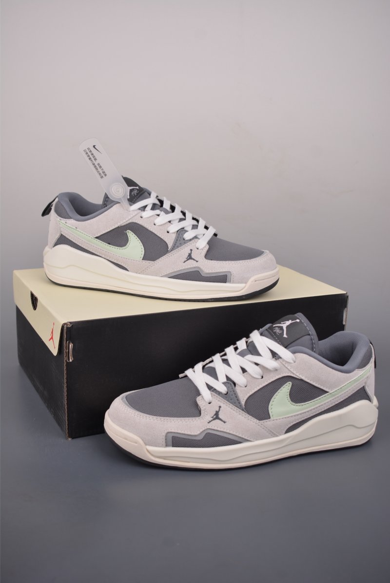 Nike Air Jordan CMFT Era view