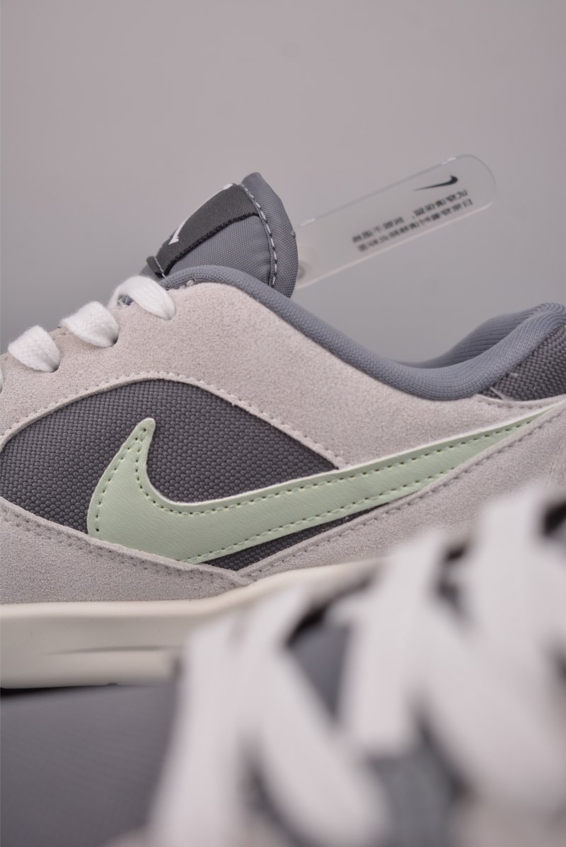 Nike Air Jordan CMFT Era view