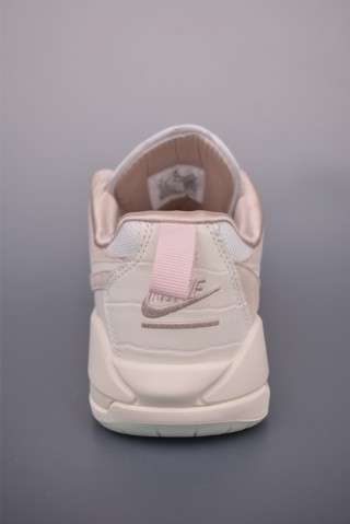 Air Jordan CMFT Era view 4