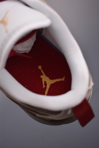 Air Jordan CMFT Era view 9