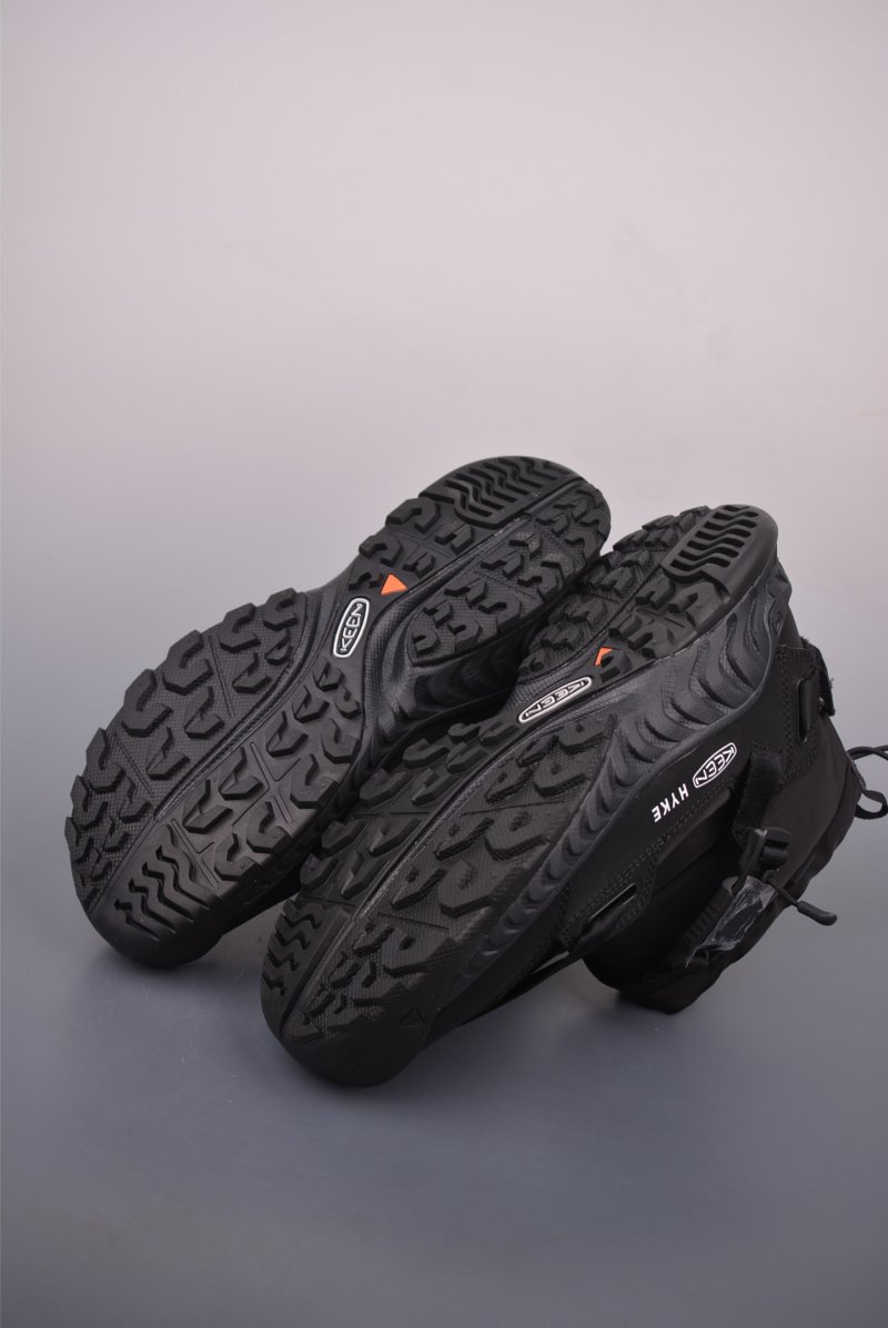 Keen x Hyke Hoodzerra NXIS WP 'Black' view