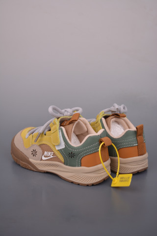 Nike Kids view 2