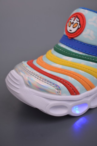 Nike Kids view 15