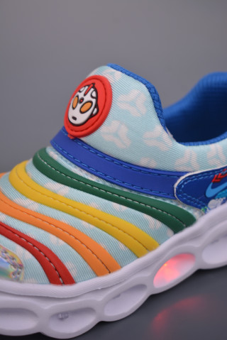 Nike Kids view 16