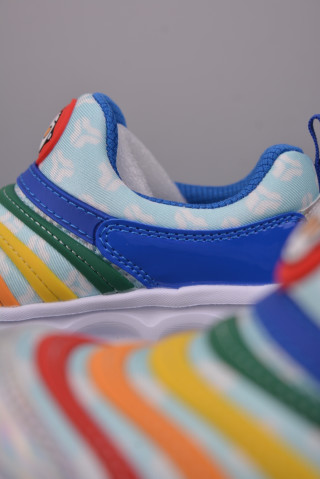 Nike Kids view 17