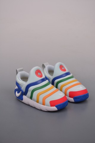 Nike Dynamo Go FlyEase