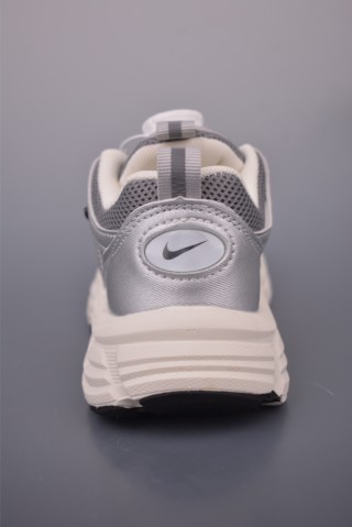 Nike Initiator Running P-6000 view 4