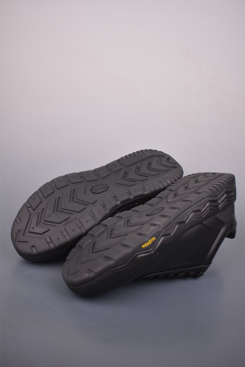 Kolon Litcamp GTX 'Black / Yellow / Gold' view