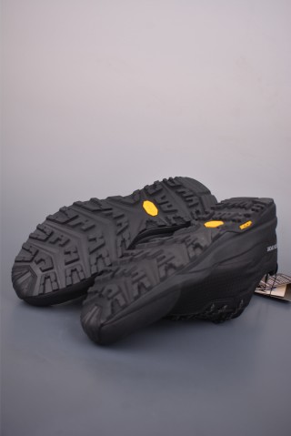 Kolon Litcamp GTX 'Black / Yellow / Gold' view 3
