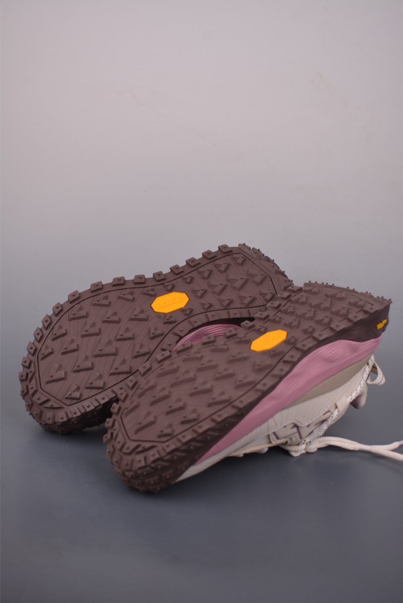 Kolon Litcamp GTX 'Black / Yellow / Gold' view
