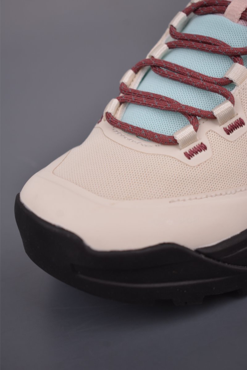 Kolon Litcamp GTX 'Black / Yellow / Gold' view
