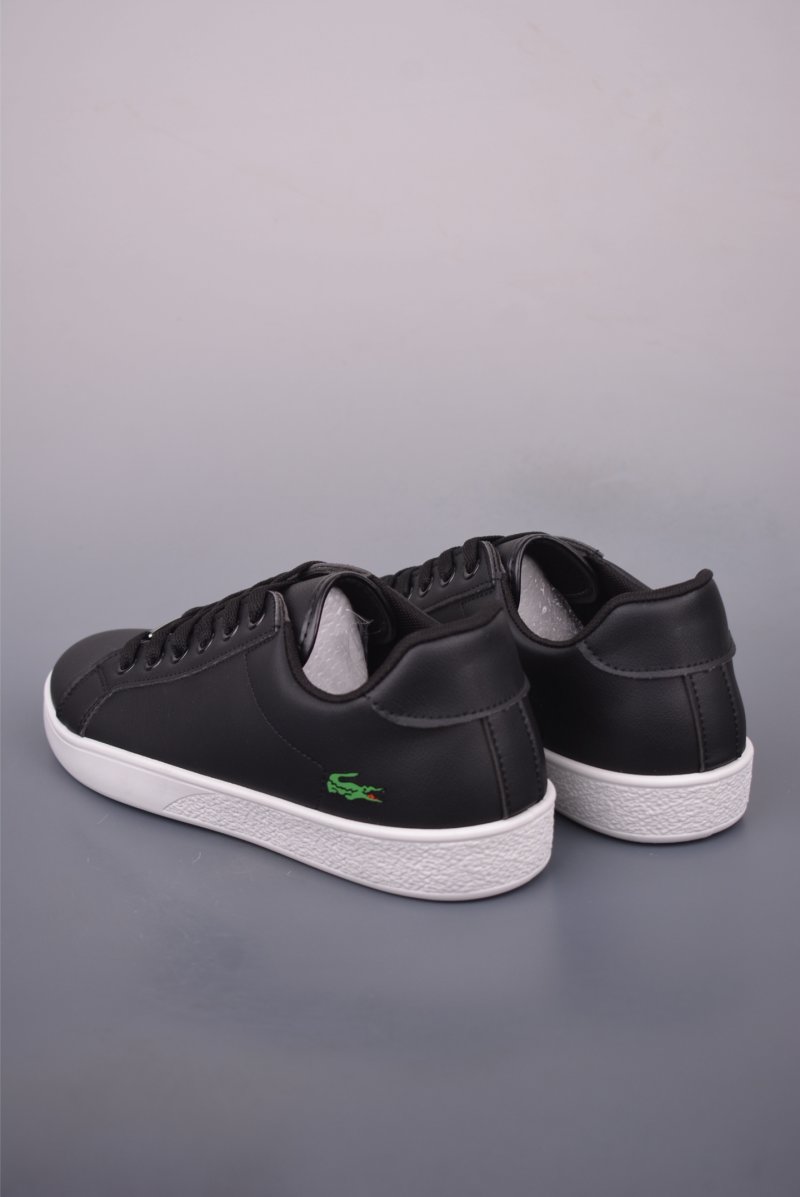 Lacoste Classic Low view